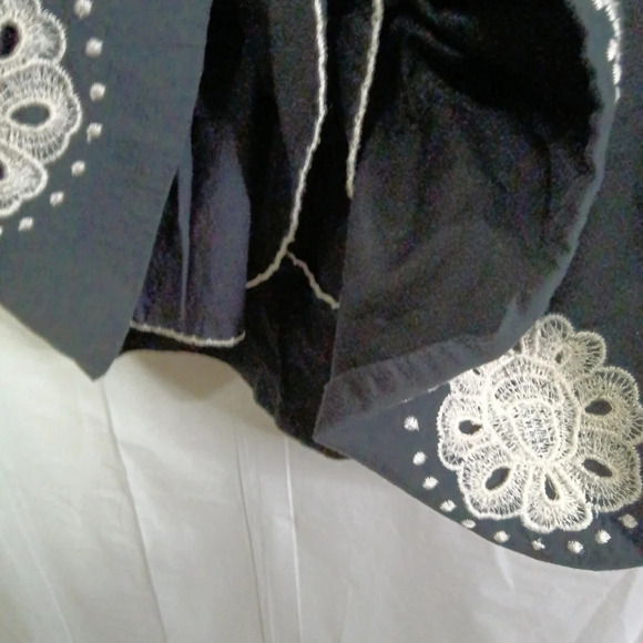 Anthropologie Moulinette Soeurs Embroidered Black Dress Size 8 - Picture 9 of 13